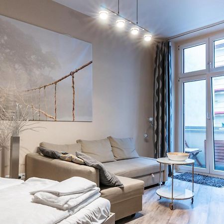 Ferienwohnung Upmarket Studio With Balcony In Friedrichshain Berlin Exterior foto