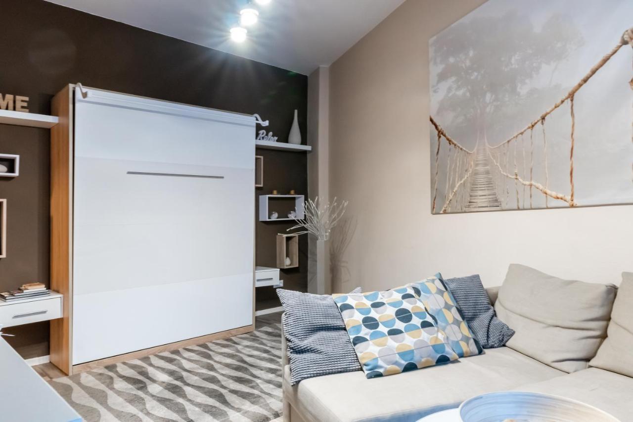 Ferienwohnung Upmarket Studio With Balcony In Friedrichshain Berlin Exterior foto