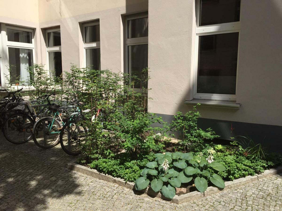 Ferienwohnung Upmarket Studio With Balcony In Friedrichshain Berlin Exterior foto